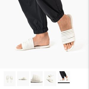 TKEES CARO in cream size 7